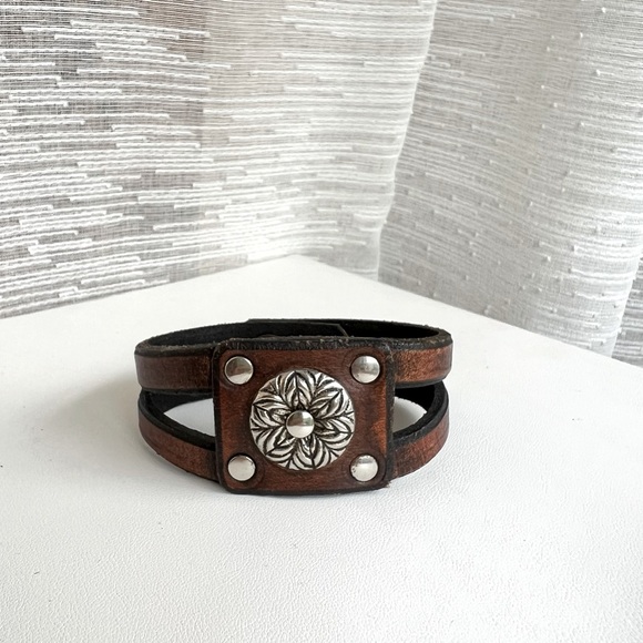 Jewelry - Brown Leather WristBand Bracelet